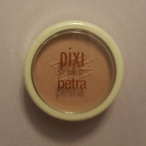 Pixie by Petra Beauty Bronzer